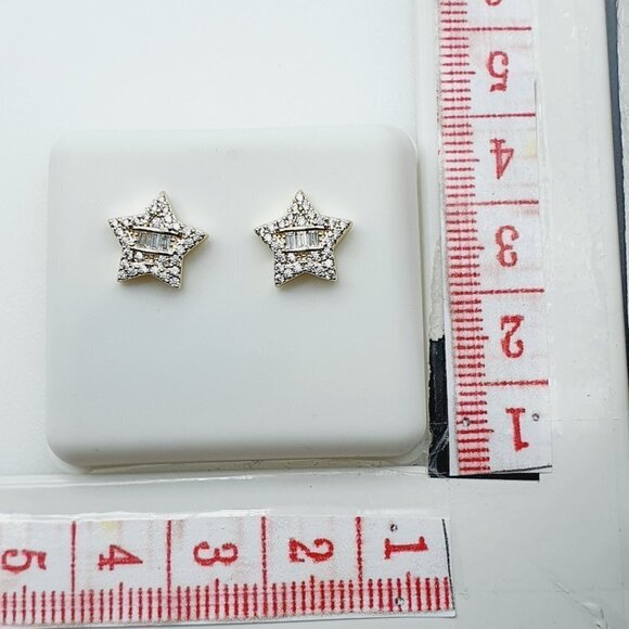 14K Gold Plated Cubic Zircon Earrings, INUS1BR147 - Picture 5 of 9